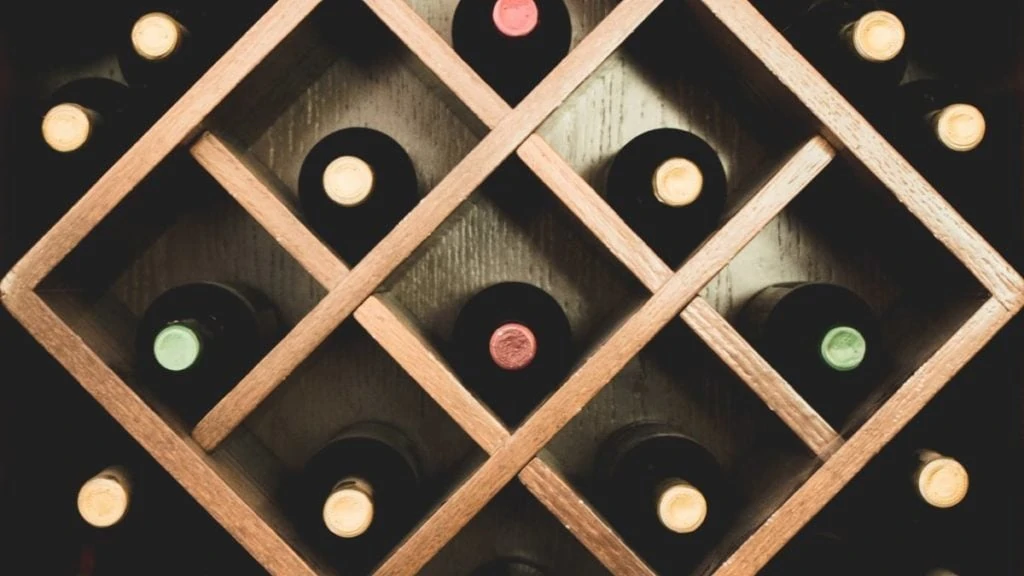 Wijn in een wijnkast